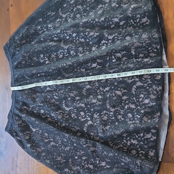 Express High Waisted Lace And Tulle Black And White Fit And Flare Skirt Size 12 - Picture 3 of 8